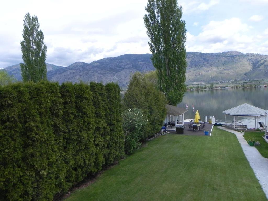 Destiny Beach Resort Osoyoos Kamer foto