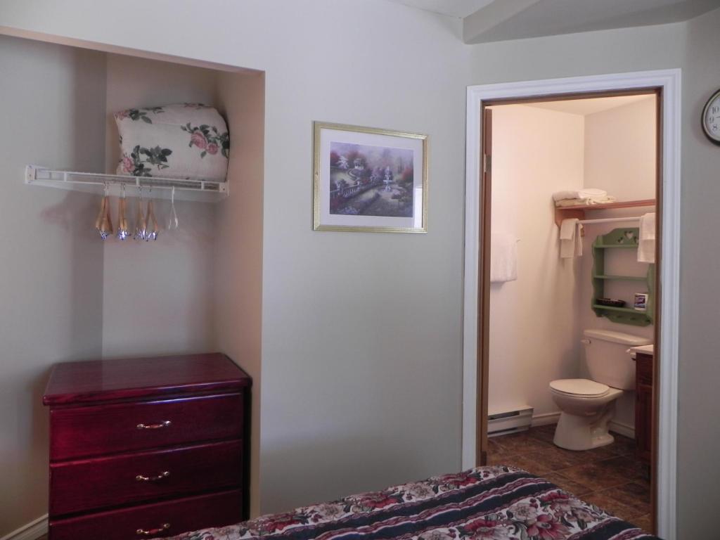 Destiny Beach Resort Osoyoos Kamer foto