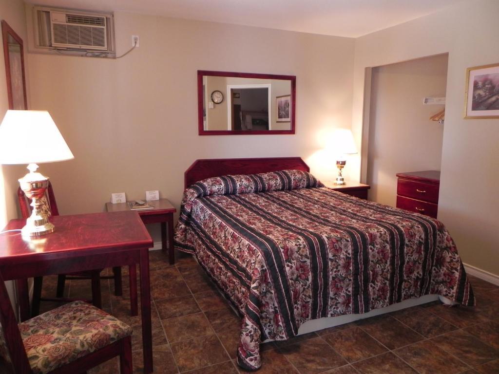 Destiny Beach Resort Osoyoos Kamer foto