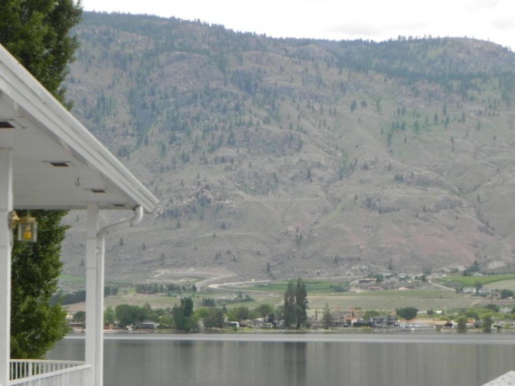 Destiny Beach Resort Osoyoos Kamer foto