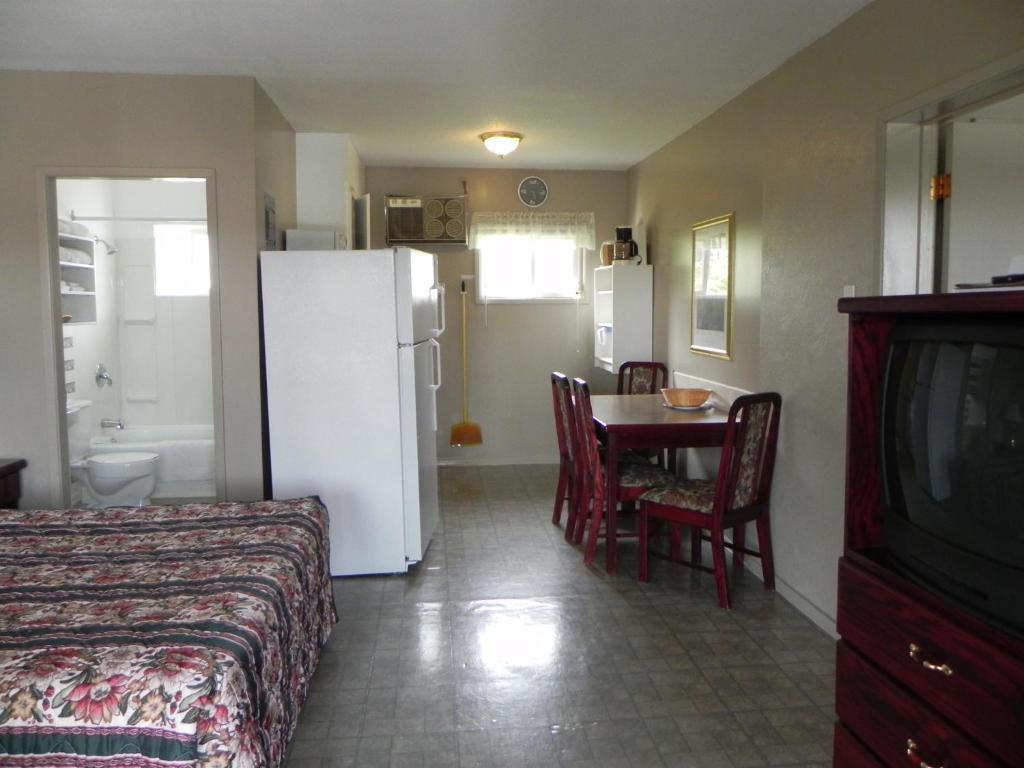 Destiny Beach Resort Osoyoos Kamer foto